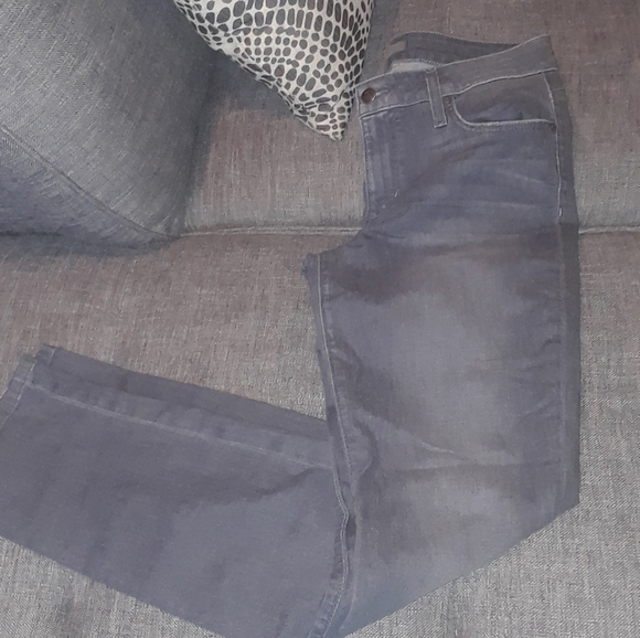 ❤ Size 28 Gray straight legged Joe's Jeans 👖 - Picture 3 of 11